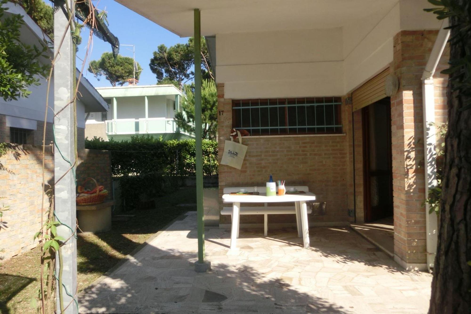 Cozy Villa 250 Metres From The Beach - Beahost - Bibione Exteriör bild